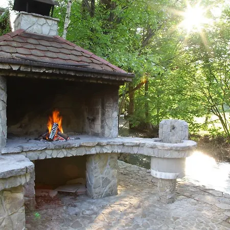 Holiday home Vacation Eden Dobrenica Bihac
