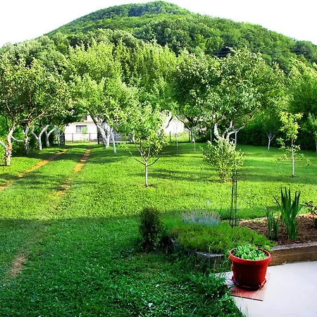 Vacation Eden Dobrenica Holiday home Bihac